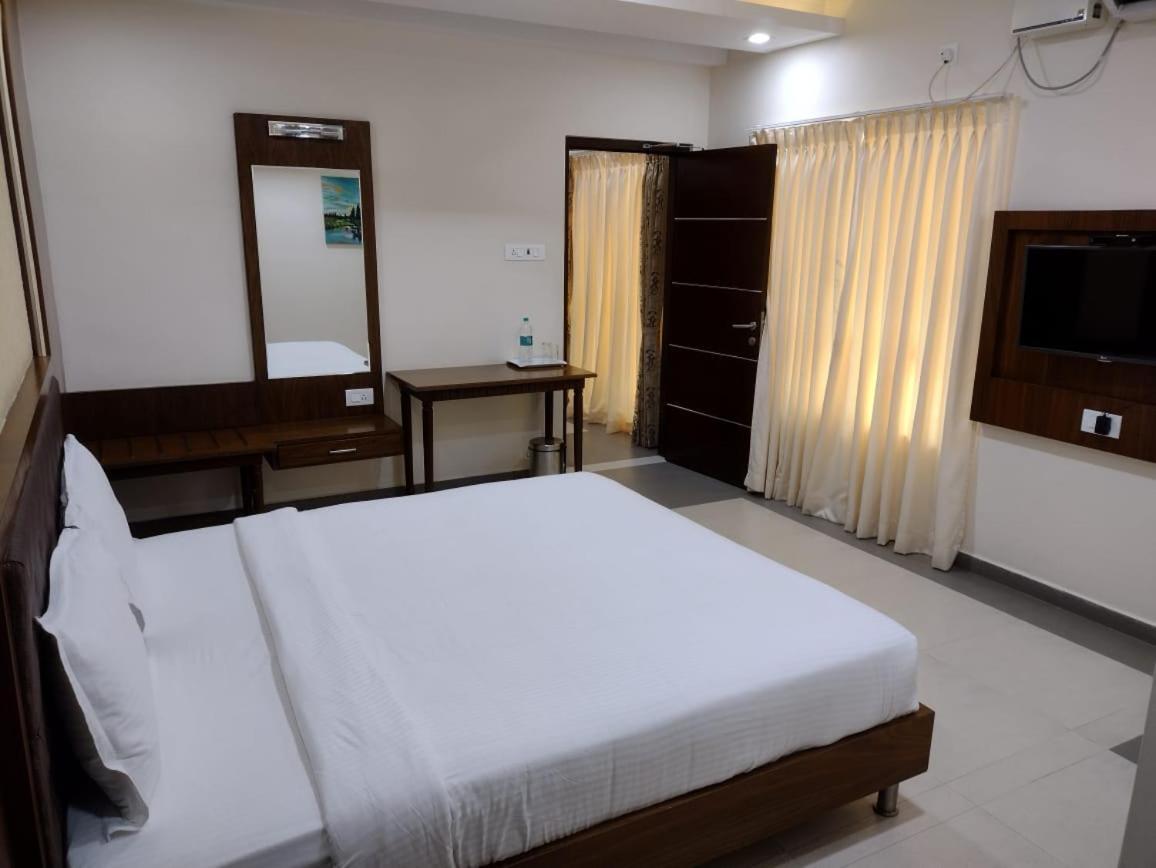 Atlanta Park Chennai Hotel Tambaram Buitenkant foto